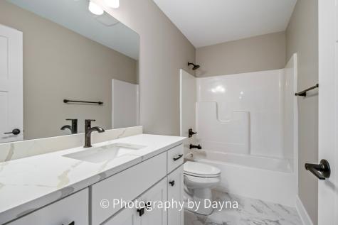 902 Lange Avenue Beecher IL 60401