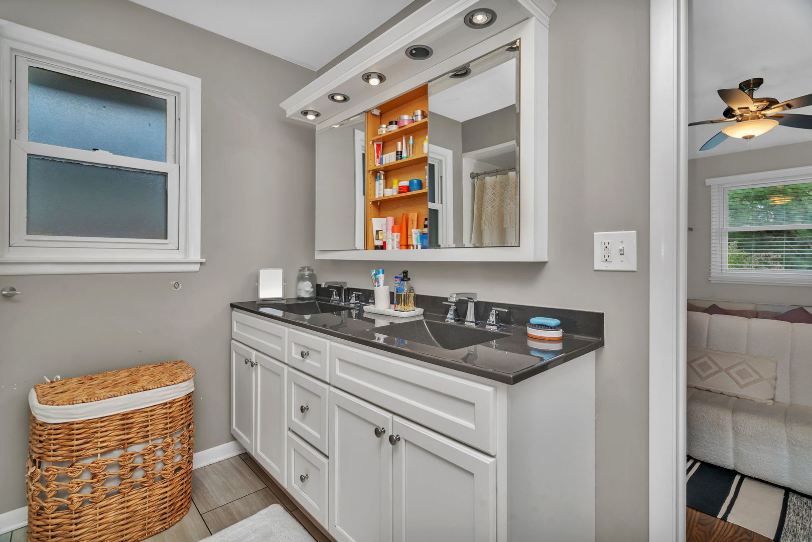 4217 Main Street Downers Grove IL 60515