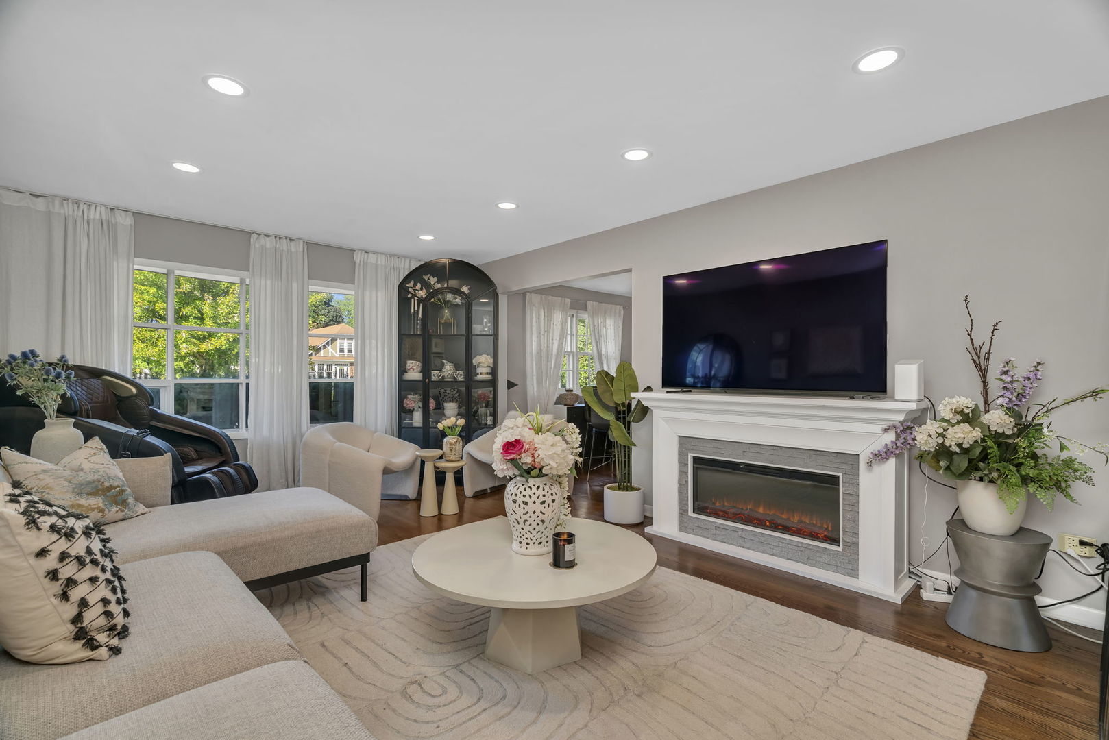 4217 Main Street Downers Grove IL 60515