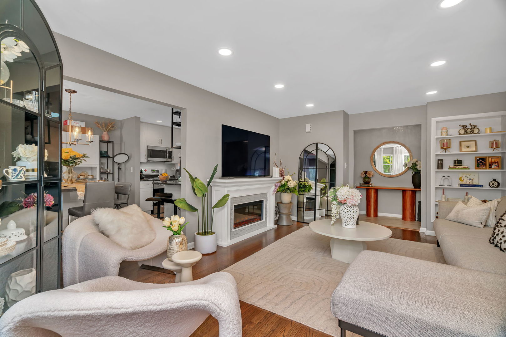 4217 Main Street Downers Grove IL 60515