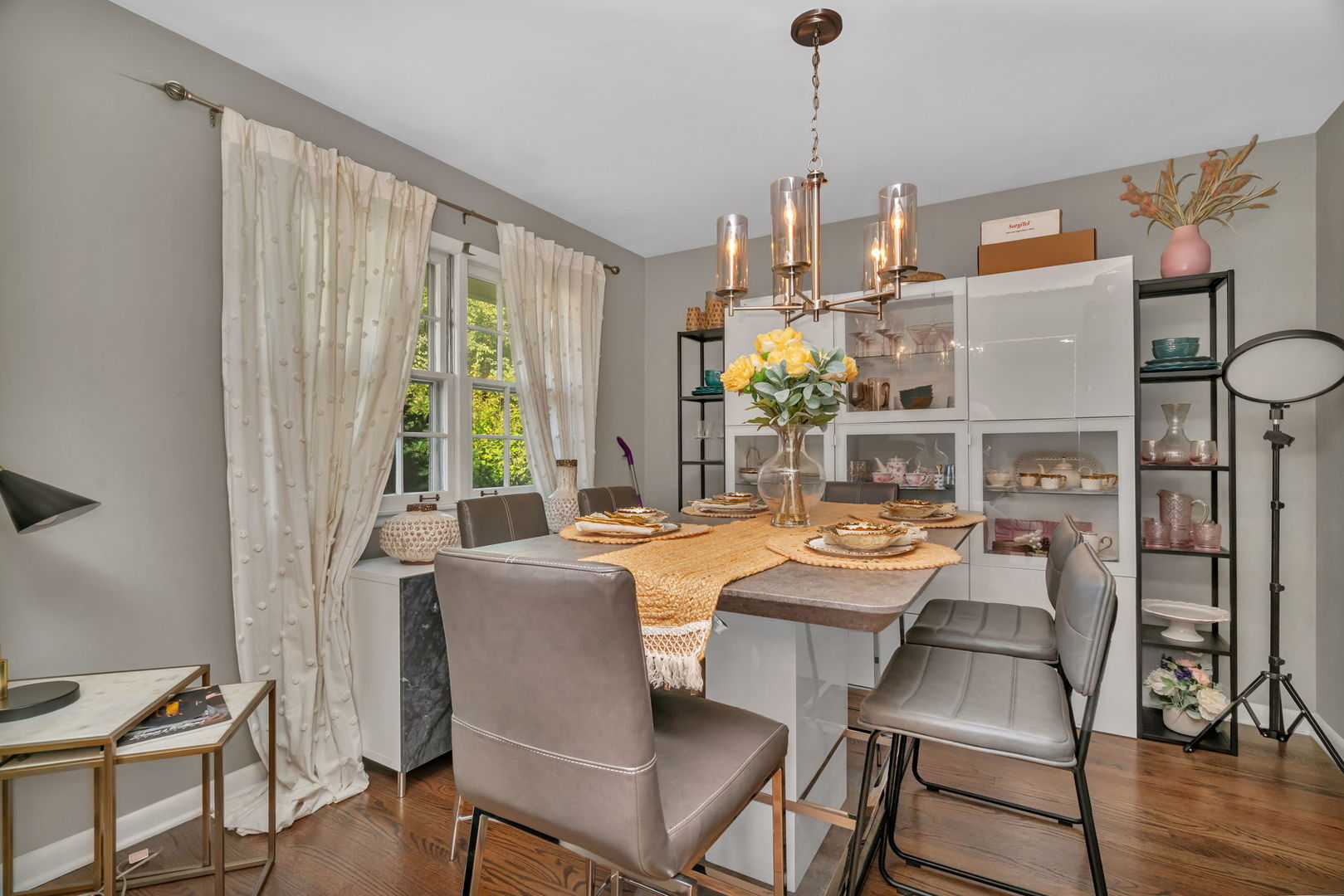 4217 Main Street Downers Grove IL 60515