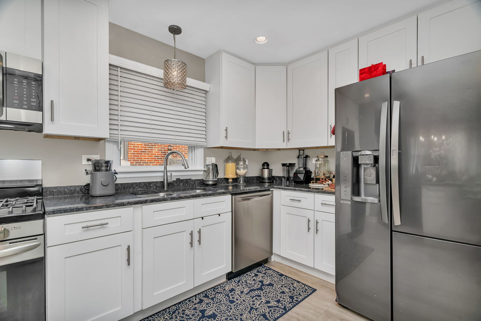 4217 Main Street Downers Grove IL 60515