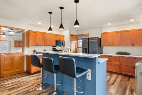 1605 Longwood Drive Sycamore IL 60178