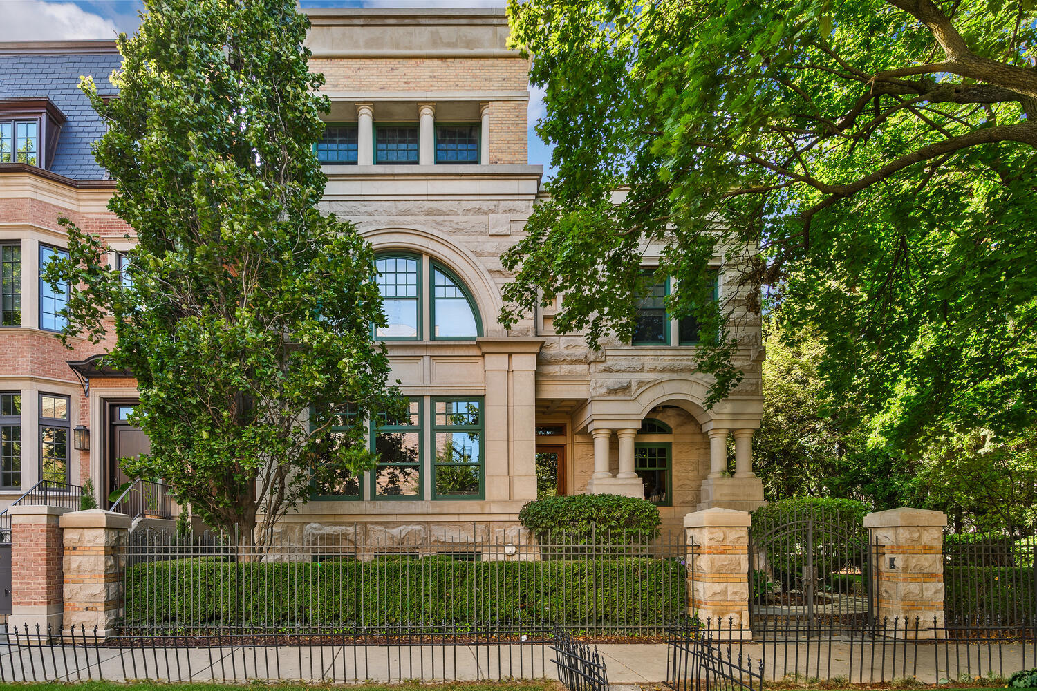 2210 North Orchard Street Chicago IL 60614