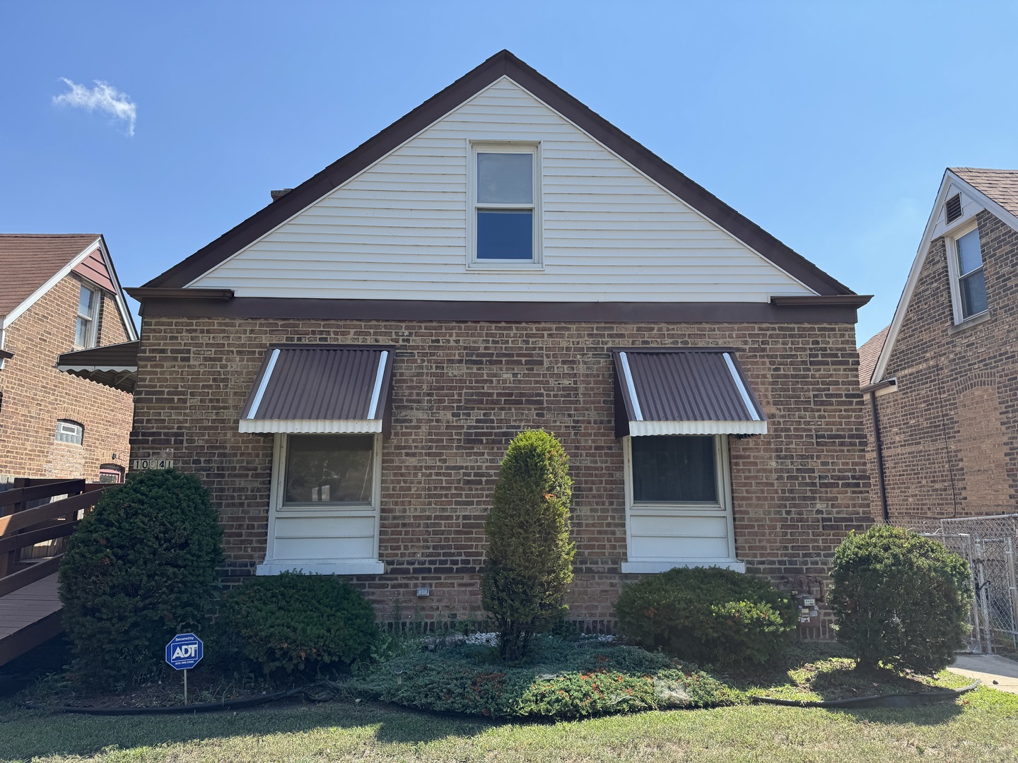 10941 South Avenue C Chicago IL 60617