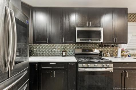 46 Englewood Avenue Bellwood IL 60104