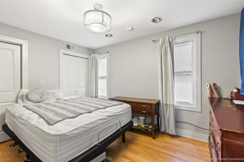 46 Englewood Avenue Bellwood IL 60104