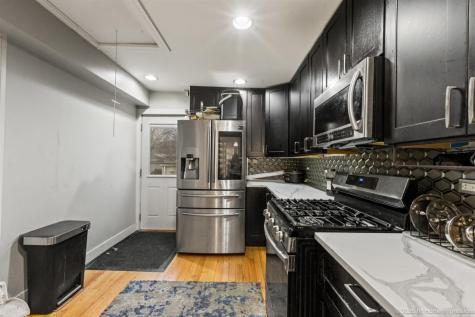 46 Englewood Avenue Bellwood IL 60104