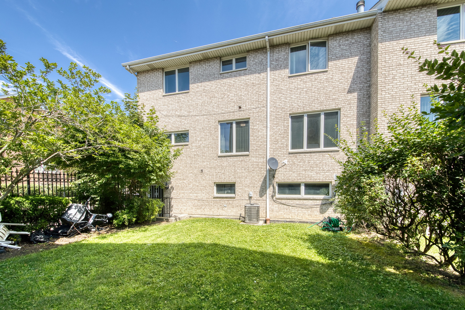 8146 South Prairie Park Place Chicago IL 60619