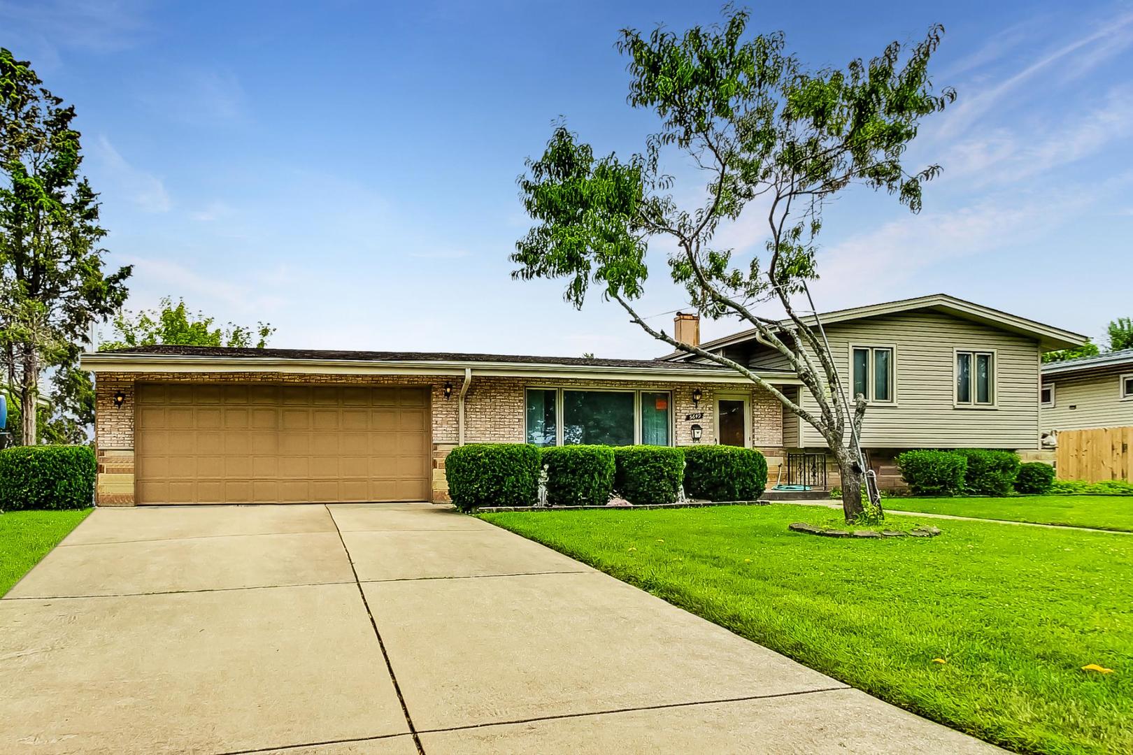 5649 North Crescent Avenue Chicago IL 60631