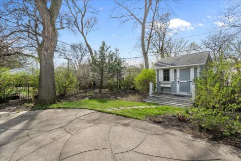 7012 North Kenton Avenue Lincolnwood IL 60712