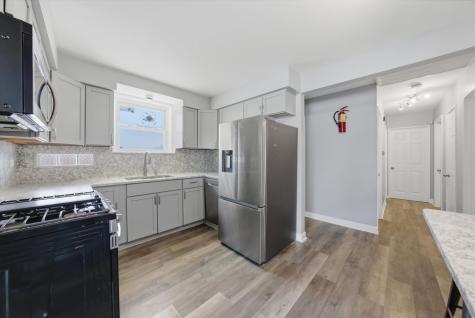 480 East 163rd Street South Holland IL 60473