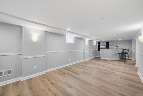 480 East 163rd Street South Holland IL 60473