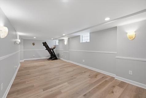 480 East 163rd Street South Holland IL 60473