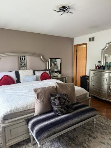 6716 West 89th Place Oak Lawn IL 60453