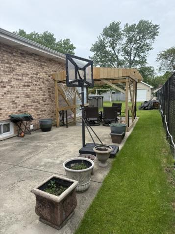 6716 West 89th Place Oak Lawn IL 60453