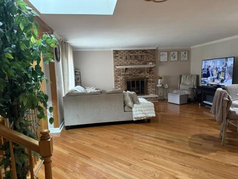 6716 West 89th Place Oak Lawn IL 60453