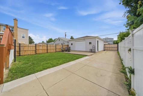 2231 North 75th Avenue Elmwood Park IL 60707