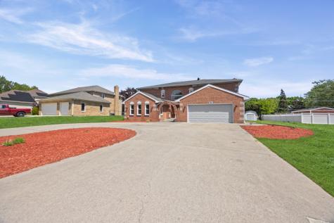725 North 8th Avenue Addison IL 60101