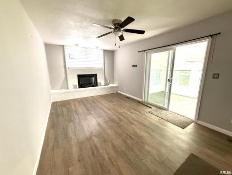 3005 West Woodlawn Place Marion IL 62959