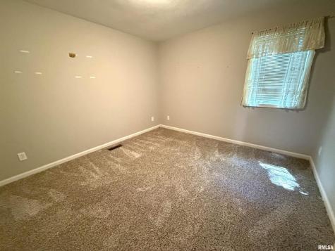 3005 West Woodlawn Place Marion IL 62959