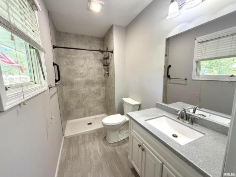 3005 West Woodlawn Place Marion IL 62959
