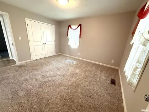 3005 West Woodlawn Place Marion IL 62959