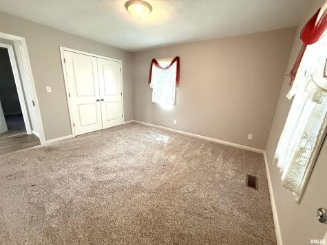 3005 West Woodlawn Place Marion IL 62959