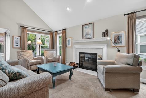 155 Southfield Drive Vernon Hills IL 60061