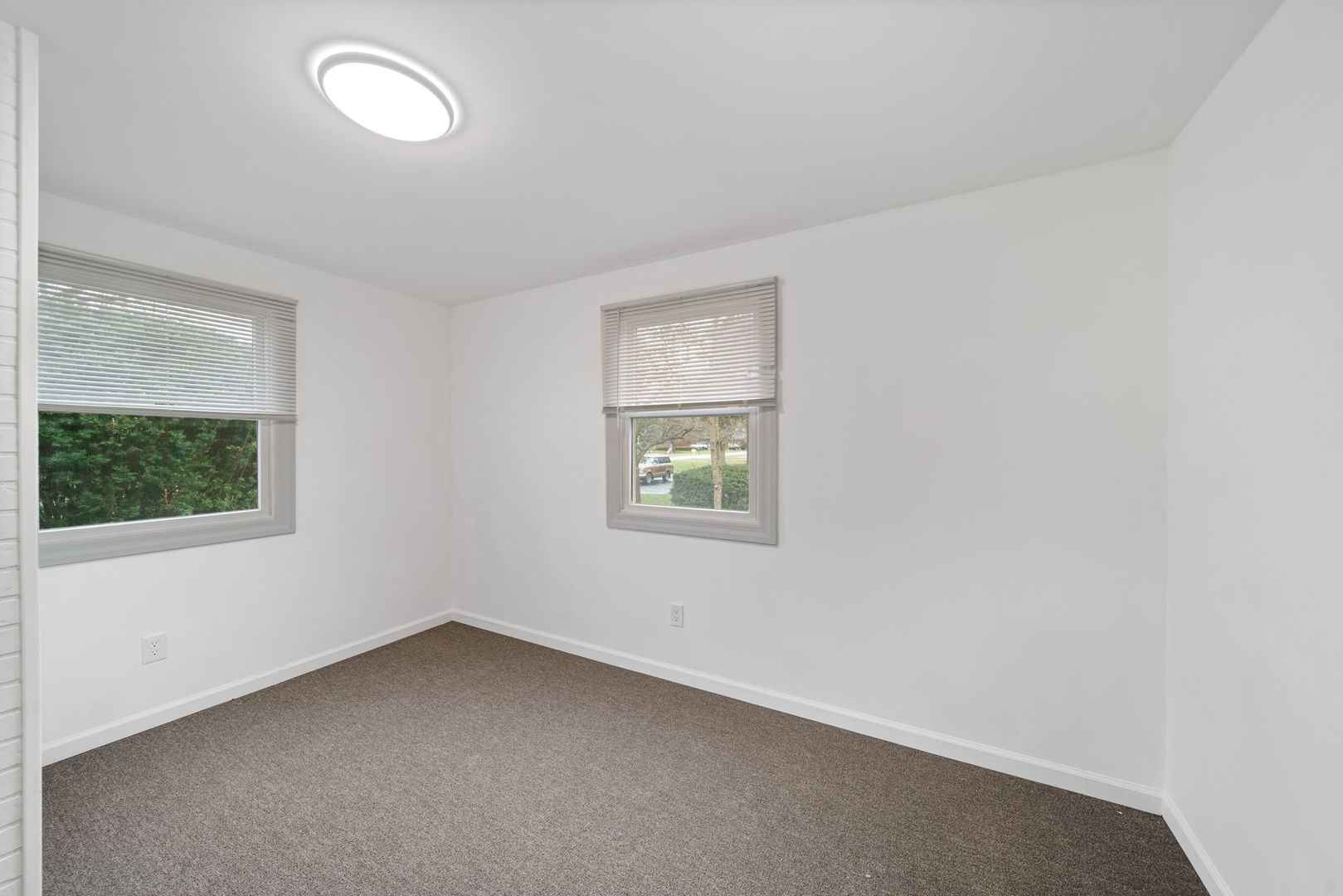 28W686 Townline Road Warrenville IL 60555