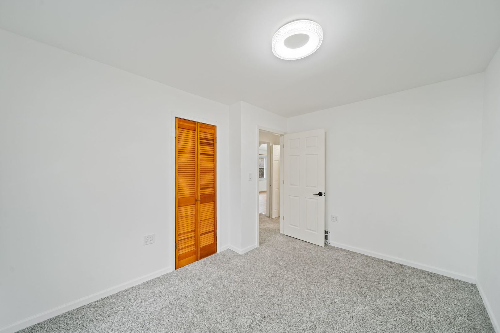 28W686 Townline Road Warrenville IL 60555