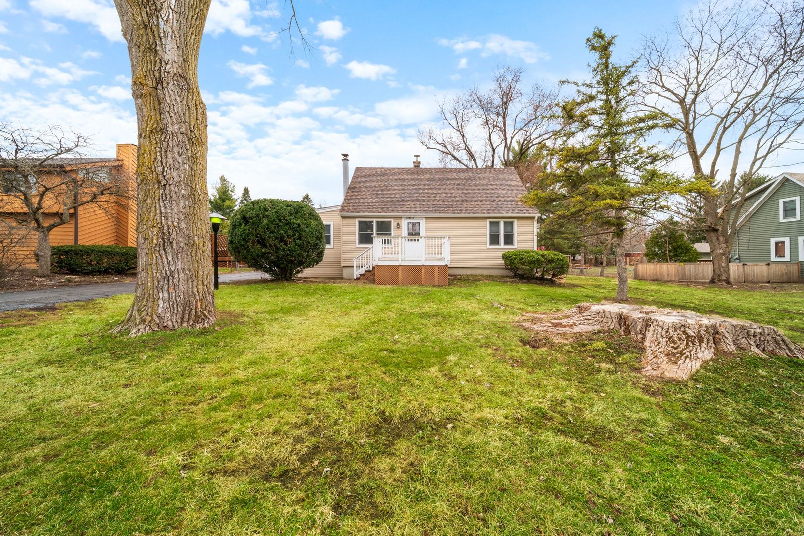 28W686 Townline Road Warrenville IL 60555