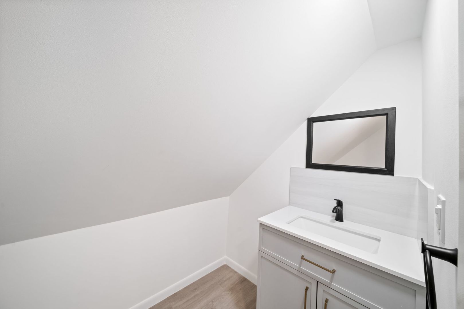 28W686 Townline Road Warrenville IL 60555