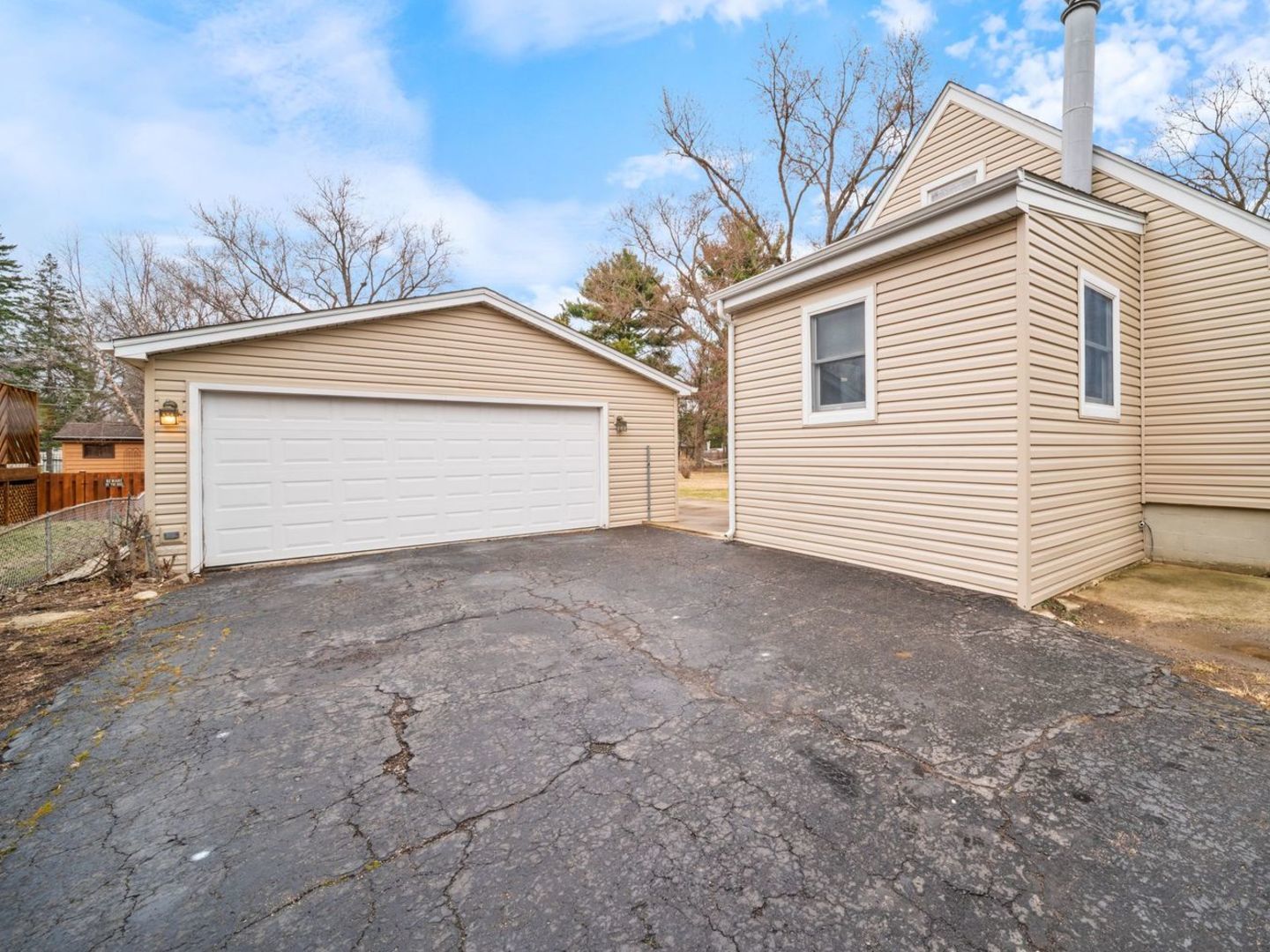 28W686 Townline Road Warrenville IL 60555