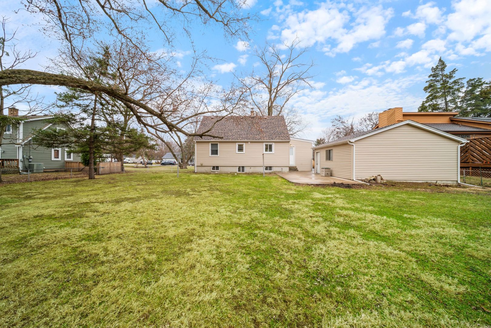 28W686 Townline Road Warrenville IL 60555