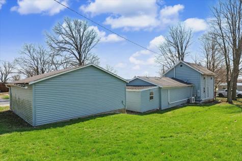 136 East Ohio Street Sibley IL 61773