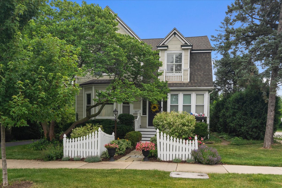 1109 North Dunton Avenue Arlington Heights IL 60004