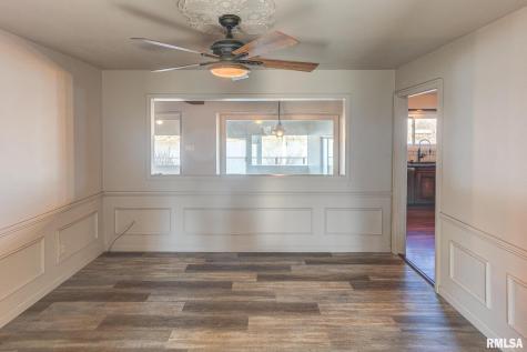 333 North Lakeview Drive Salem IL 62881