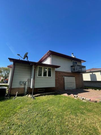 17617 Central Park Avenue Hazel Crest IL 60429
