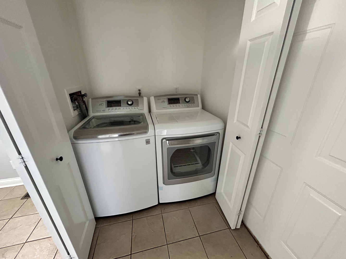 124 Seabury Road Bolingbrook IL 60440