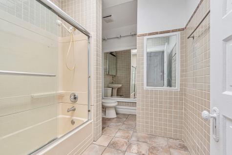 5114 South Dorchester Avenue Chicago IL 60615