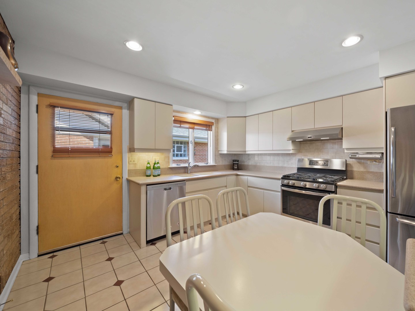 921 North Western Avenue Park Ridge IL 60068