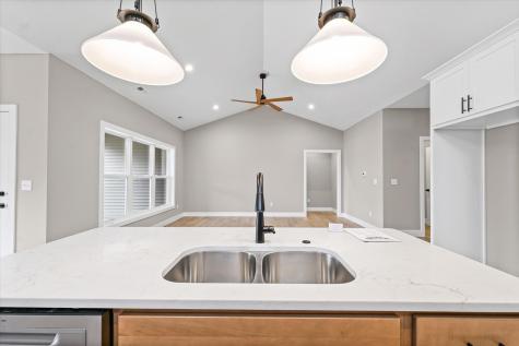 3902 Bay Circle Champaign IL 61822
