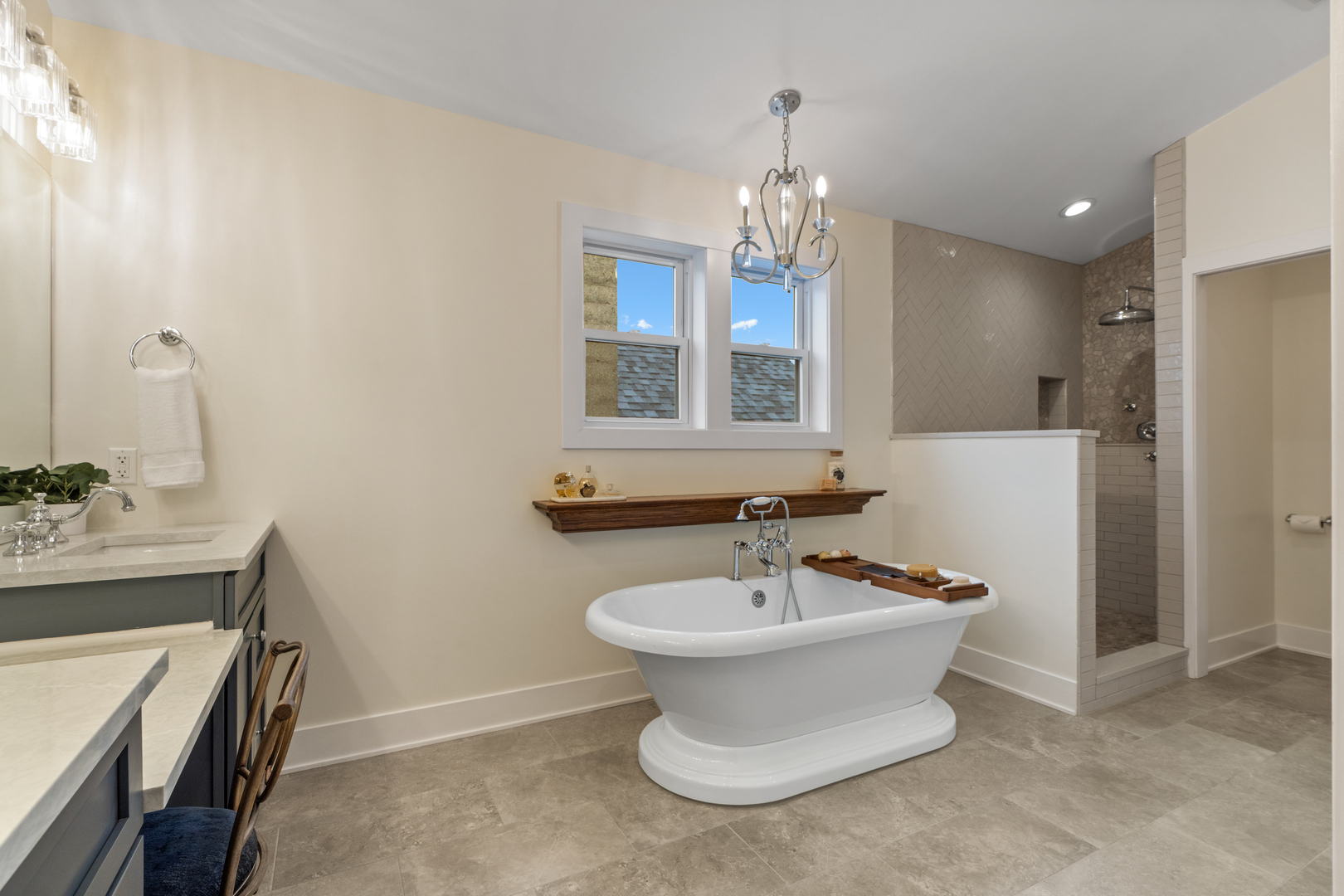 6010 West Dakin Street Chicago IL 60634