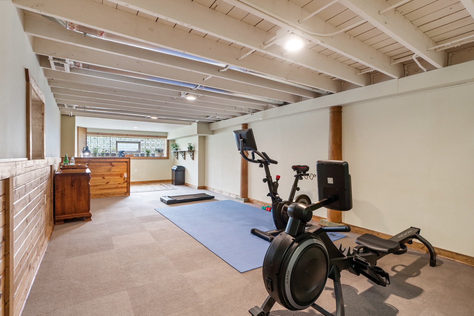 6010 West Dakin Street Chicago IL 60634