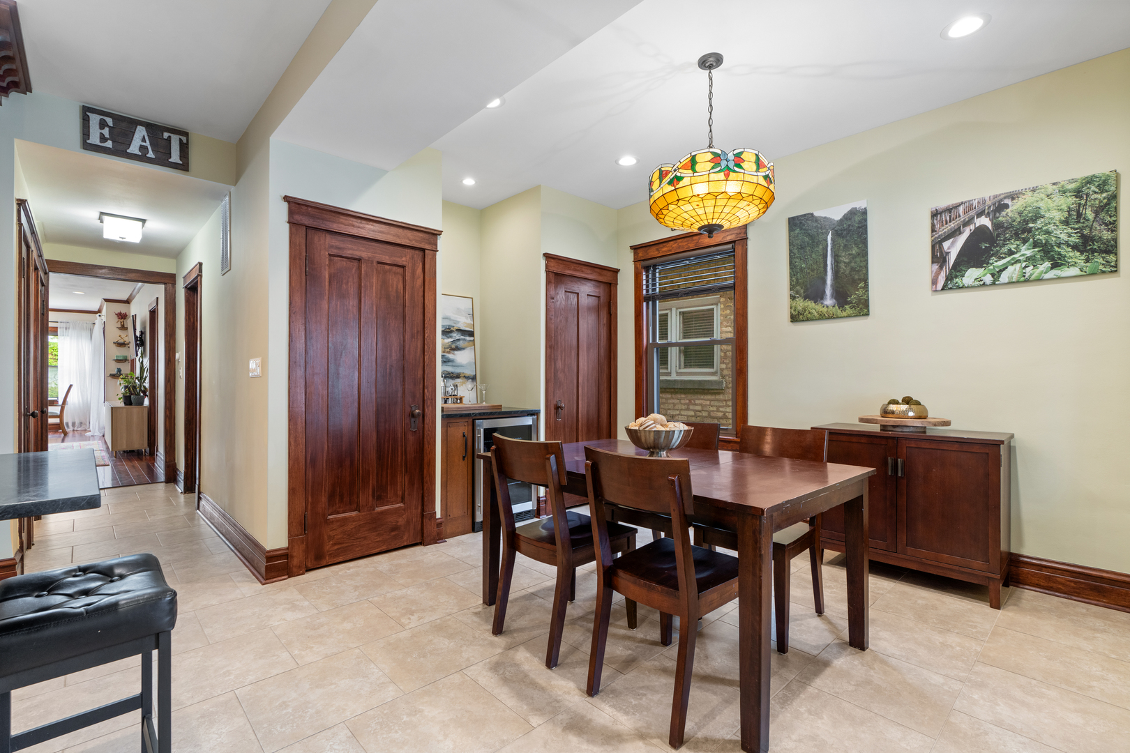 6010 West Dakin Street Chicago IL 60634