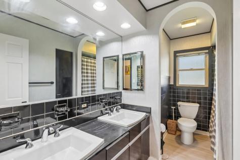 511 Walnut Lane Elk Grove Village IL 60007