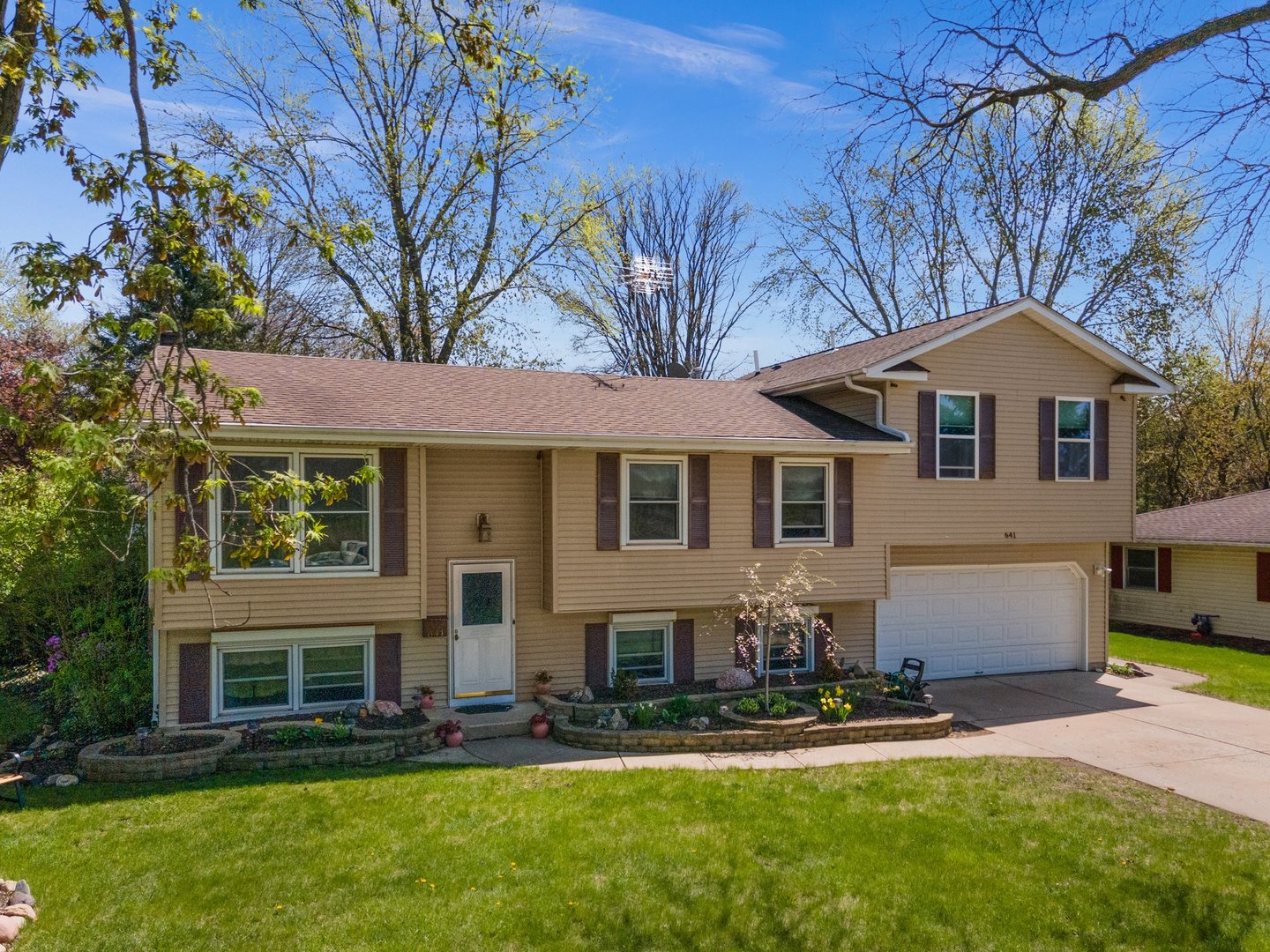 641 Independence Drive Aurora IL 60506