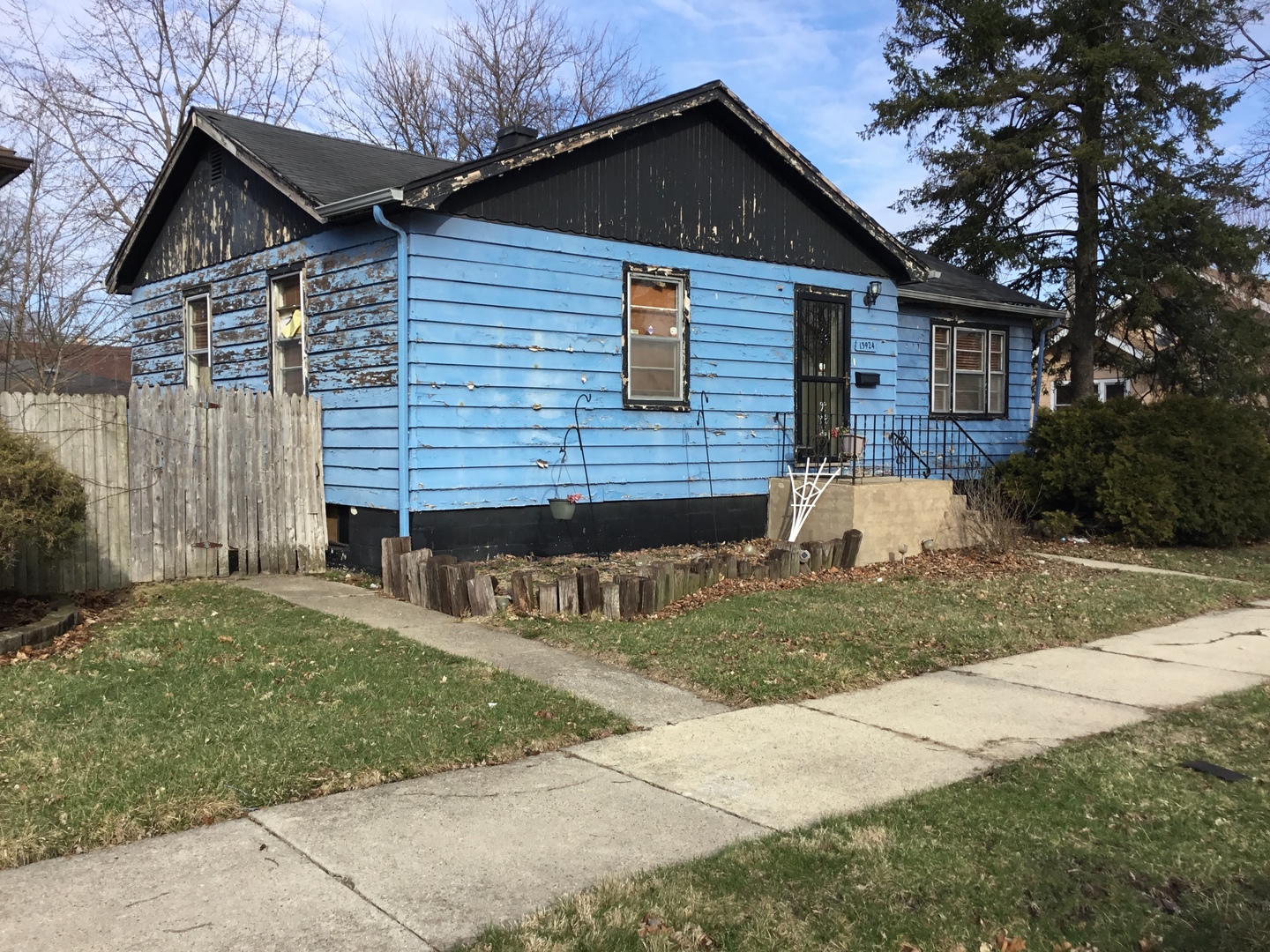 13924 South Michigan Avenue Riverdale IL 60827