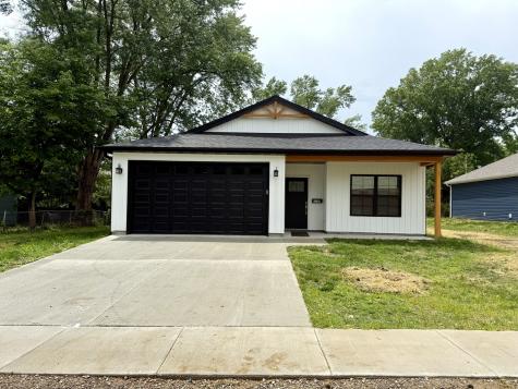 1108 Midway Court Marion IL 62959